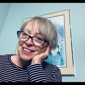 Meet your Posher, Linda